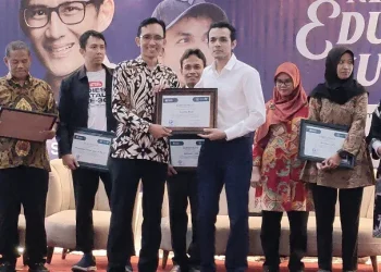 Guru SMKN 1 Turen berhasil olah limbah ampas kopi hingga torehkan prestasi.
