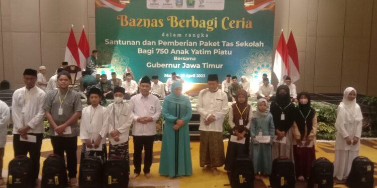 santunan kepada para anak yatim oleh baznas di Kota Malang