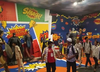 Anak anak yatim piatu kunjungi Jati Park 3
