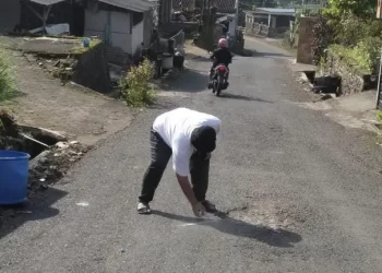 PUPR Kota Batu Tandai lubang di jalur alternatif wukir