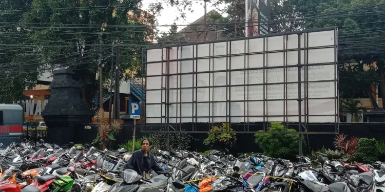 kendaraan knalpot bronk