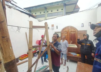 Kota Batu dilanda angin puting beliung