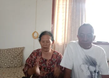 Korban tanah longsor di kota malang trauma kembali ke rumahnya.