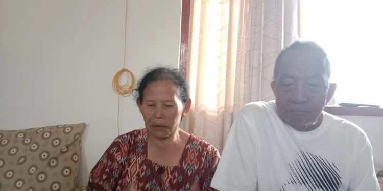 Korban tanah longsor di kota malang trauma kembali ke rumahnya.
