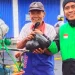 driver Gojek bagikan ratusan takjil di bulan Ramadan