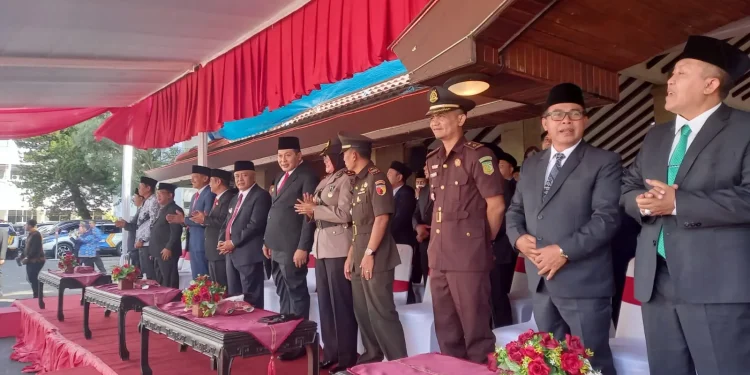 Forkopimda Kabupaten Malang saat menghadiri upacara Hardiknas 2023.