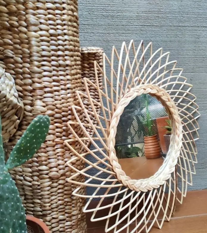 Produk Cermin Rotan.