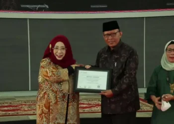 Rektor UNISMA dan Dekan FEB Unisma (9/5/2023).
