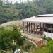 Gunungan sampah di TPA Tlekung Kota Batu, Jawa Timur.