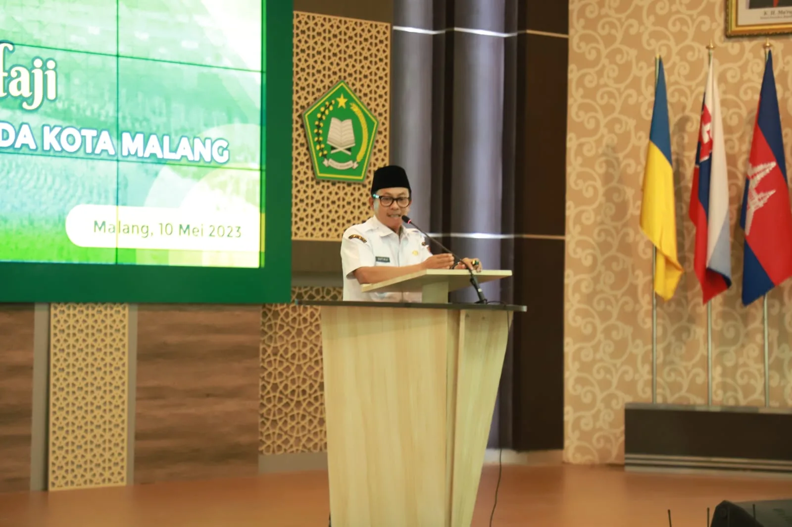 Wali Kota Malang, Sutiaji, saat memberikan sambutan di acara bimbingan manasik haji di UIN Malang.
