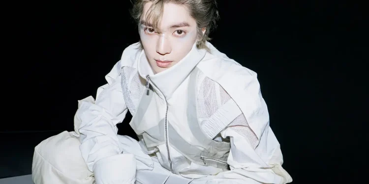 Taeyong NCT yang segera debut solo.
