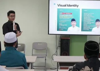 Tim pengabdian mahasiswa Universitas Negeri Malang (UM) menggelar pelatihan konten kreator berbasis turats dan kitab ulama nusantara di MAN Kota Batu.