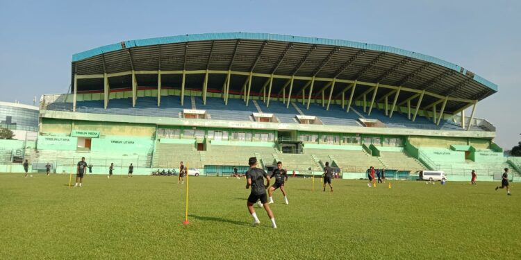 Pemain Arema FC menjalani sesi latihan di Stadion Gajayana, Kota Malang (M Sholeh)