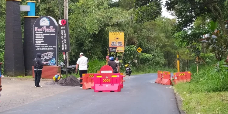 Jalur klemuk ditutup usai makan korban jiwa