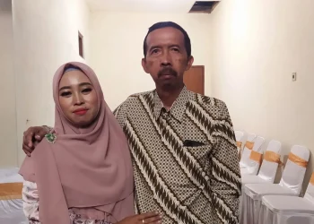 guru di kota batu temukan jodohnya