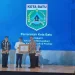 Pemkot Batu terima penghargaan