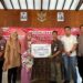 Penyerahan santunan BPJS Ketenagakerjaan Kota Batu kepada keluarga ahli waris peserta BPJS TK di Desa Kasembon, Kabupaten Malang.