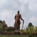 Monumen Hamid Rusdi di Taman Simpang Balapan Malang.
