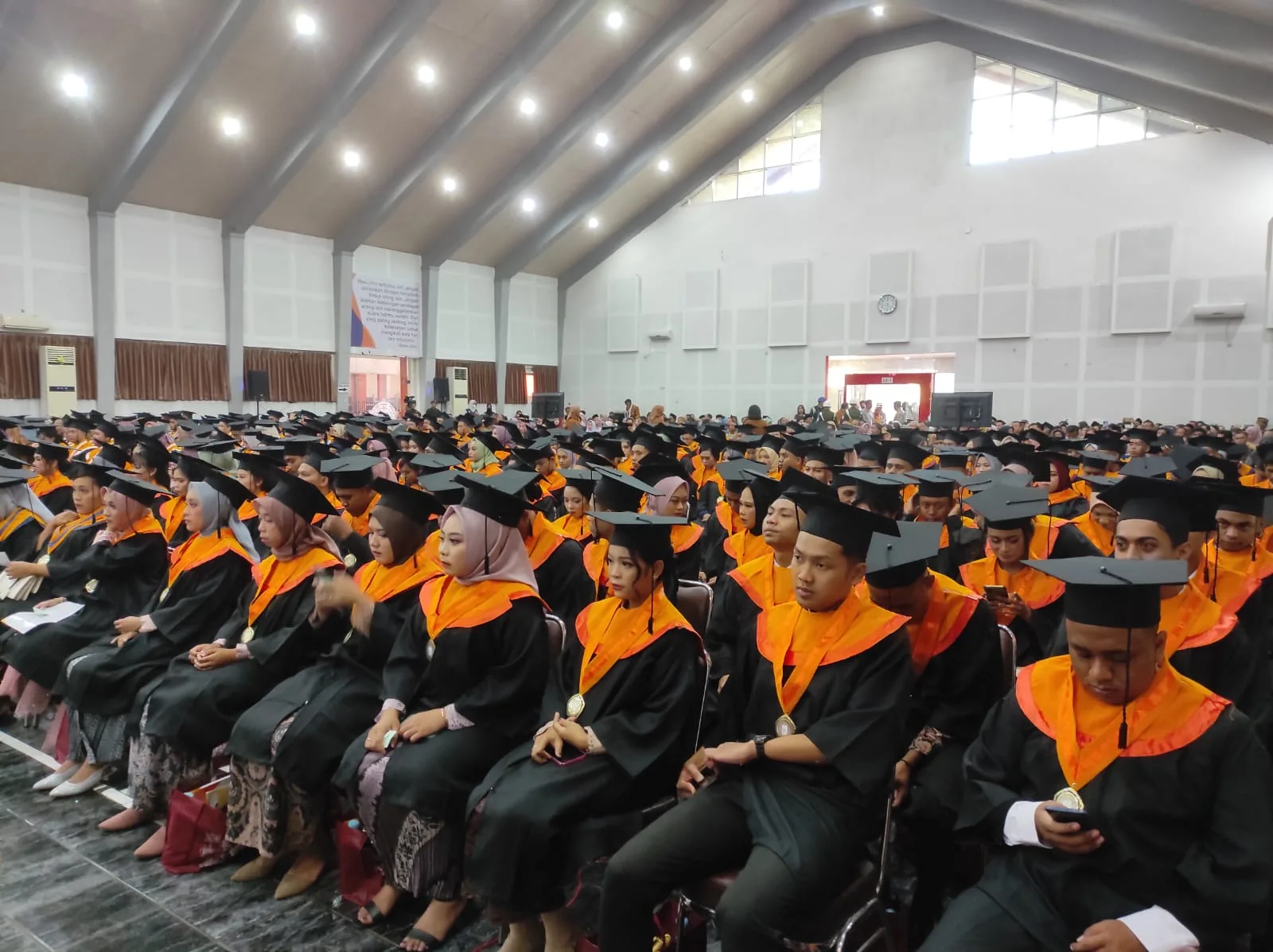 Suasana Wisuda Unikama (27/5/2023).