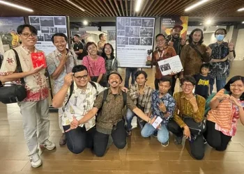 Pengurus PFI Malang menghadirkan karya foto jurnalistik terbaik tanah air dalam Roadshow Pameran APFI 2023 di Gedung MCC pada 26 Juni-2 Juli 2023 mendatang.