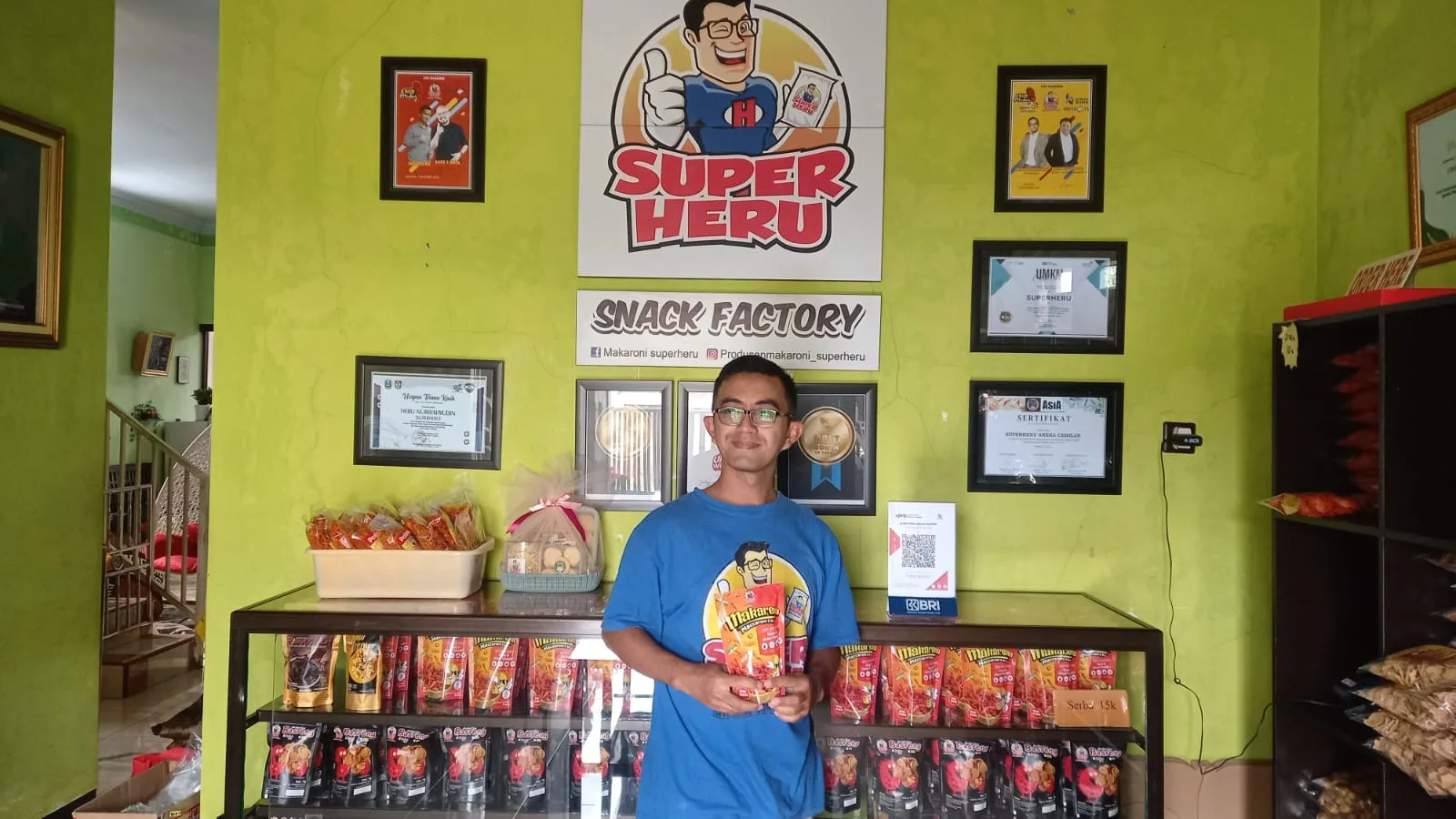 Heru Nurwahyudin, pemilik Superheru yang rela meninggalkan kerja kantoran demi merintis usaha sendiri.