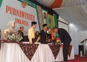 Prosesi wisuda siswa-siswi SMK NU Sunan Ampel Poncokusumo.