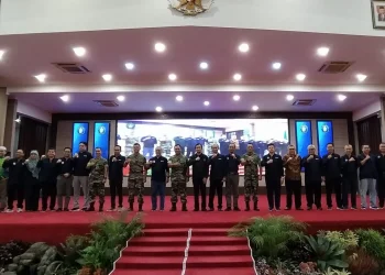 Pelepasan secara simbolis 14 ribu mahasiswa UB Malang jalani program MMD bersama Rektor UB Malang Prof Widodo dan Pangdam V Brawijaya Mayjen TNI Farid Makruf, Jumat (30/6/2023).