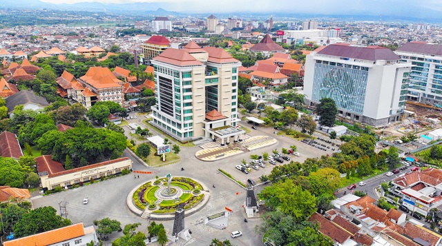 Kampus Universitas Negeri Malang dari udara.