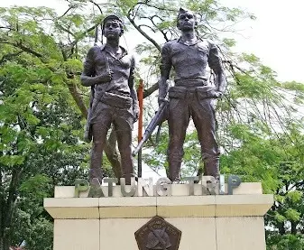 Monumen pada Taman Makam Pahlawan Trip yang diresmikan Presiden Soekarno pada tahun 1959.