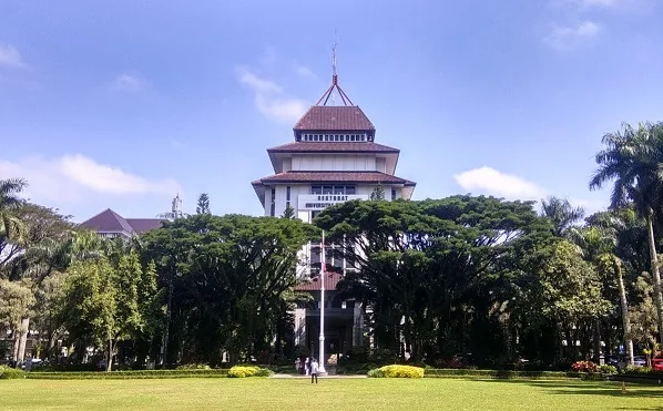 Universitas Brawijaya Malang.