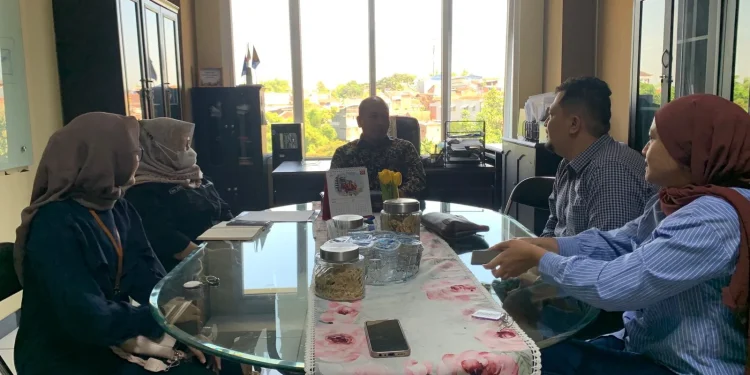 Jajaran Tugu Media group saat disambut oleh Jajaran Fakultas Psikologi UMM.