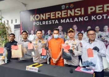 Polresta Malang Kota mengungkap kasus pembunuhan pria di Jembatan Araya Kota Malang.