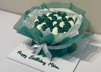 CKorean Bouquet Cake.