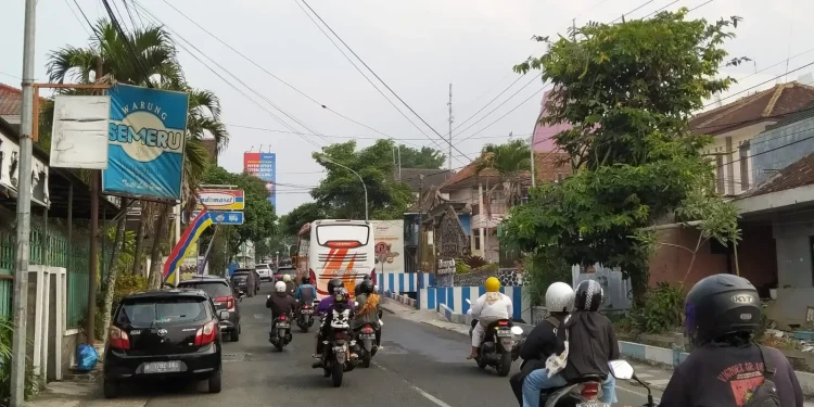 Pelebaran jalan Brosem