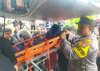 jatuh dari jembatan dieng