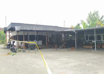 tawuran antar pemuda seorang