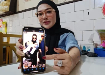 Ibu Melahirkan di pesawat