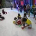 Serunya main salju di wahana Frozen Night Malang Night Paradise.