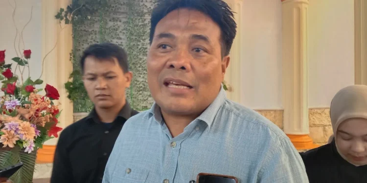 Kuasa hukum, Sumardhan, memberikan keterangan bahwa Komisi Yudisial akan melakukan pemeriksaan terhadap hakim di Malang.