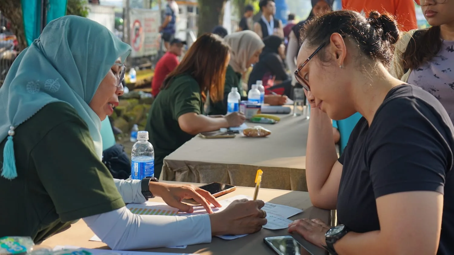 Layanan pemeriksaan kesehatan dalam Persada Healthy Run 5 K 2023.