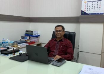 Sosok Prof Iwan Triyuwono SE Ak MEc PhD.