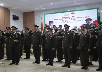 Peringatan Hari Bhakti Adhyakasa ke-63 di Kejari Kota Malang.