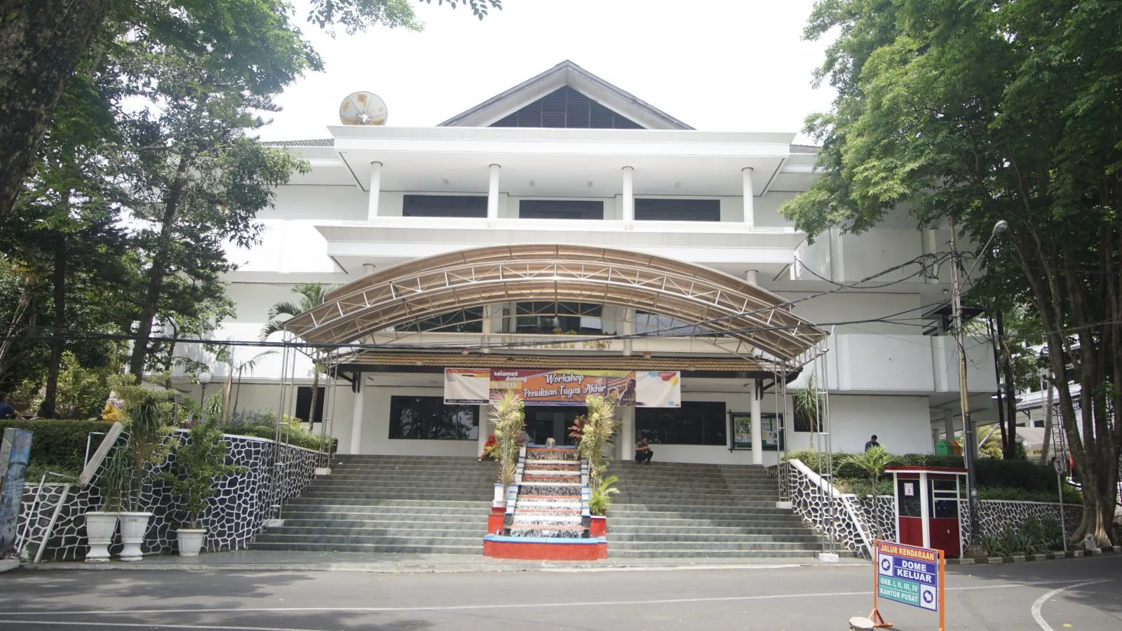 Perpustakaan Universitas Muhammadiyah.