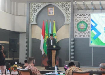 Dekan FAI Unisma, Drs Anwar Sa'adullah MPdI.