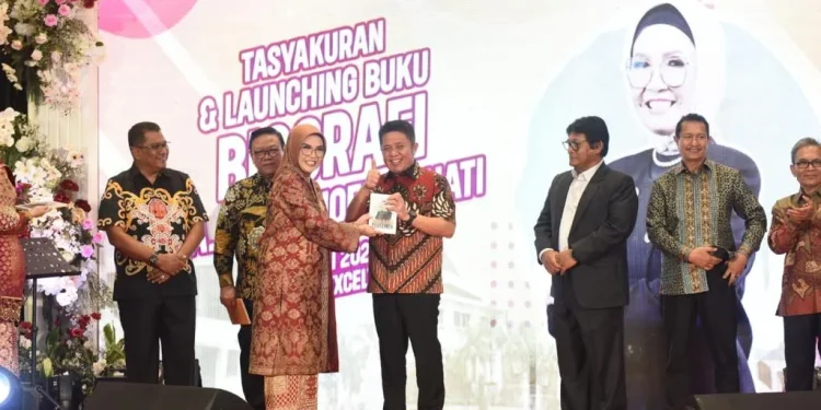 Acara launching buku Singa Betina Parlemen Bumi Sriwijaya.