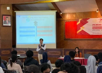 Saat alumni STIE Malangkucecwara sharing pengalaman di dunia kerja.