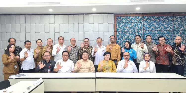 Para peserta koordinasi dan diskusi terkait tindak lanjut penanganan korban Tragedi Kanjuruhan.