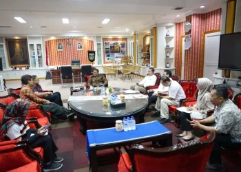 Wakil Bupati Malang, Didik Gatot Subroto melakukan koordinasi dengan Pertamina dan Hiswana Gas.