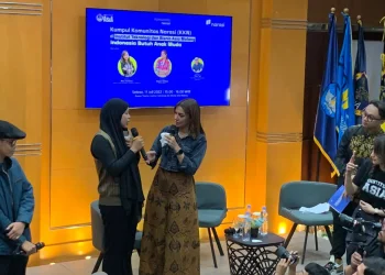 Keseruan bincang bareng Najwa Shihab dan Rektor Institut ASIA Malang Risa Santoso.