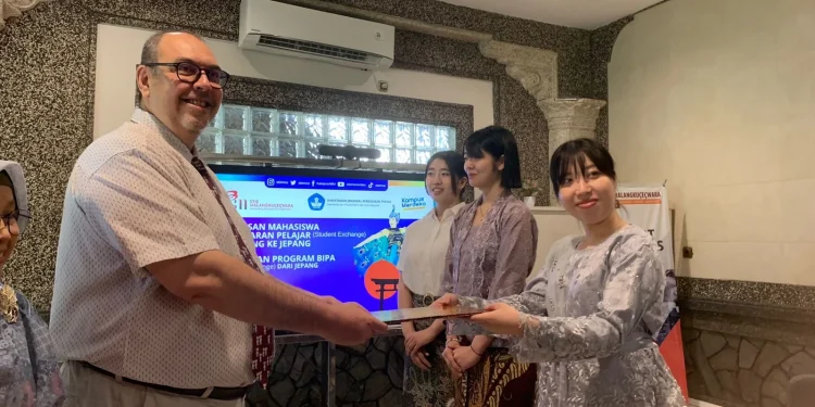Stie Malang Kucecwara dan mahasiswa jepang